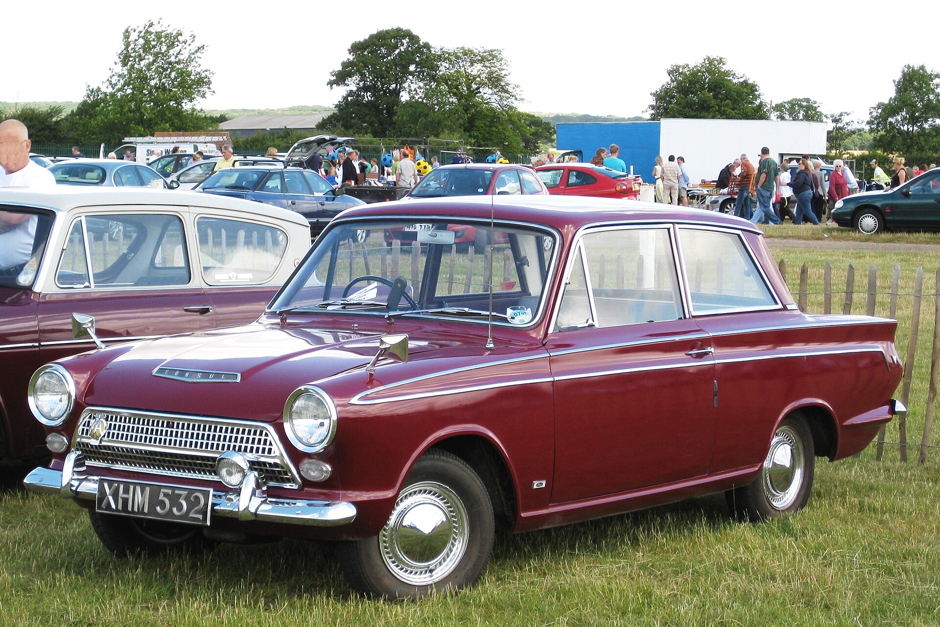 Ford Cortina Mk1 saloon registered August 1963, pre-first-facelift, in original two-tone colour scheme