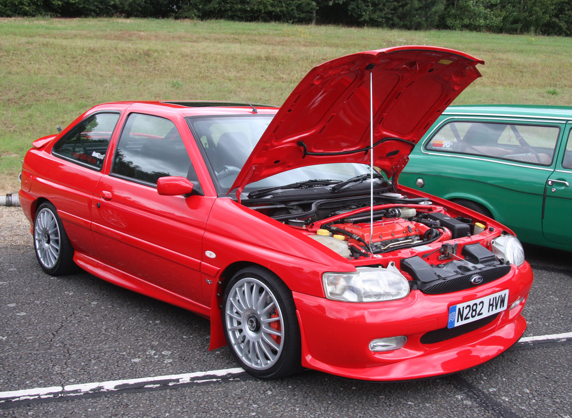Ford Escort RS2000 4×4 — the 2.0 16v RS sold 1991 to 1996 across the Mk5 and facelifted Mk6, currently undervalued